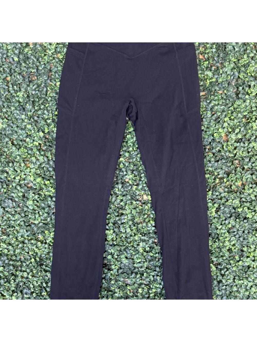 Halara full-length leggings in classic black 🖤 womens size small